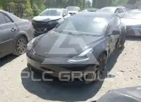 2021 Tesla Model 3 фото