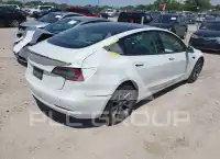2021 Tesla Model 3 фото