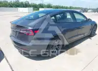 2021 Tesla Model 3 фото