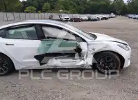2021 Tesla Model 3 фото