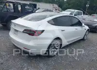 2021 Tesla Model 3 фото