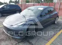 2021 Tesla Model 3 фото