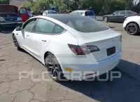 2021 Tesla Model 3 фото
