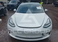 2021 Tesla Model 3 фото