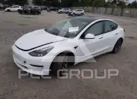 2021 Tesla Model 3 фото