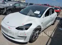 2021 Tesla Model 3 фото