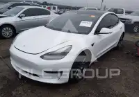 2021 Tesla Model 3 фото