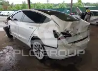 2021 Tesla Model 3 фото