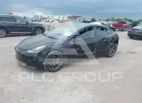 2021 Tesla Model 3 фото