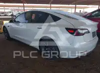 2021 Tesla Model 3 фото