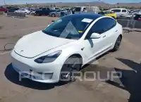 2021 Tesla Model 3 фото