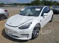 2021 Tesla Model 3 фото