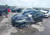 2021 Tesla Model 3 фото