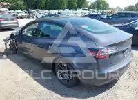2021 Tesla Model 3 фото