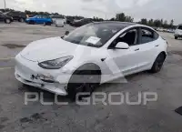 2021 Tesla Model 3 фото