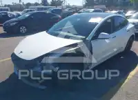2021 Tesla Model 3 фото