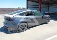 2021 Tesla Model 3 фото