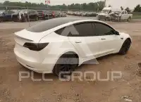 2021 Tesla Model 3 фото