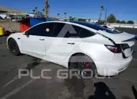 2021 Tesla Model 3 фото