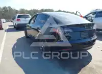 2021 Tesla Model 3 фото