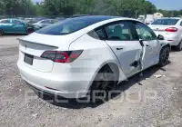 2021 Tesla Model 3 фото