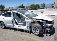 2021 Tesla Model 3 фото