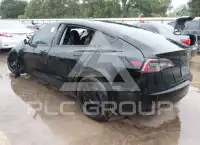 2021 Tesla Model 3 фото