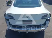 2021 Tesla Model 3 фото