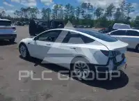 2021 Tesla Model 3 фото