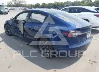 2021 Tesla Model 3 фото