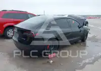2021 Tesla Model 3 фото