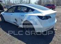 2021 Tesla Model 3 фото