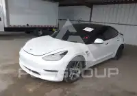 2021 Tesla Model 3 фото