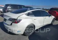 2021 Tesla Model 3 фото
