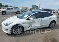 2021 Tesla Model 3 фото
