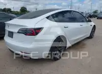 2021 Tesla Model 3 фото