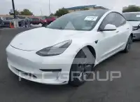 2021 Tesla Model 3 фото