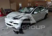 2021 Tesla Model 3 фото