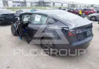 2021 Tesla Model 3 фото
