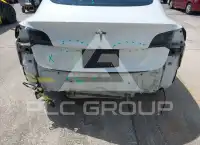 2021 Tesla Model 3 фото