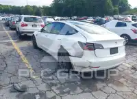 2021 Tesla Model 3 фото