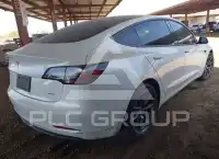 2021 Tesla Model 3 фото