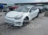 2021 Tesla Model 3 фото