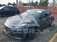 2021 Tesla Model 3 фото