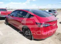 2021 Tesla Model 3 фото