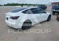 2021 Tesla Model 3 фото