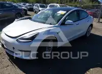 2021 Tesla Model 3 фото