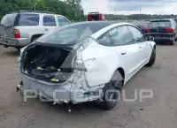 2021 Tesla Model 3 фото