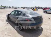 2021 Tesla Model 3 фото