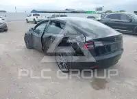 2021 Tesla Model 3 фото
